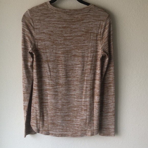 Banana Republic luxespun long sleeve shirt - Picture 2 of 5